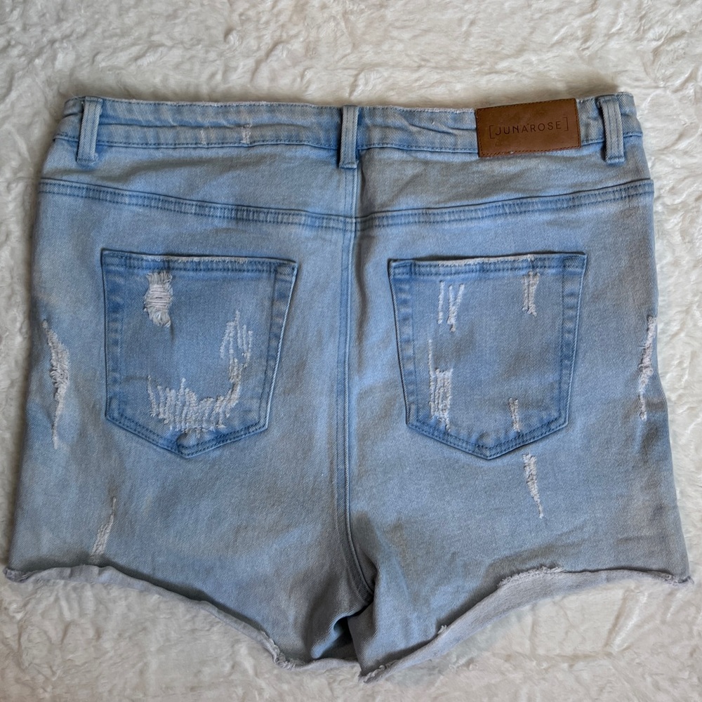 Short jeans 👖 - Picture 6 of 8